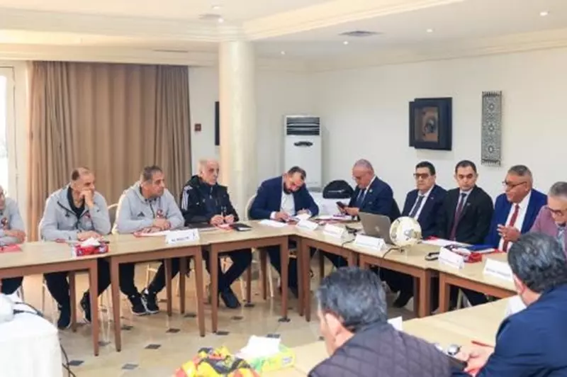 الأهلي بالزي اللبني أمام الترجي التونسي في دوري أبطال أفريقيا 